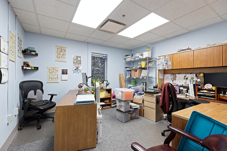 More Photos Of 219 Capitol St, Augusta Office For Lease