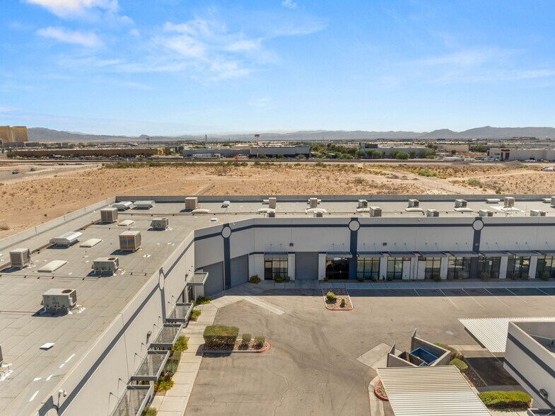 More Photos Of 4570 W Post Rd, Las Vegas Showroom For Lease