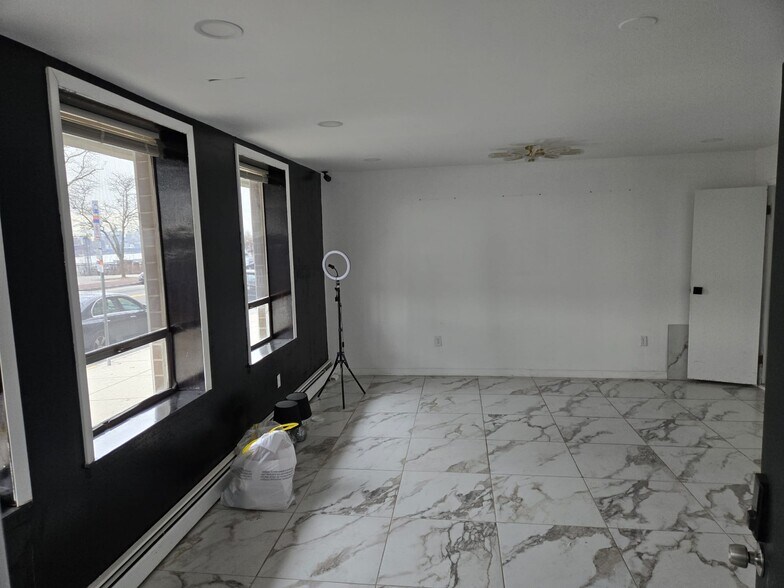 More Photos Of 5311 Kennedy Blvd E, West New York Medical For Lease