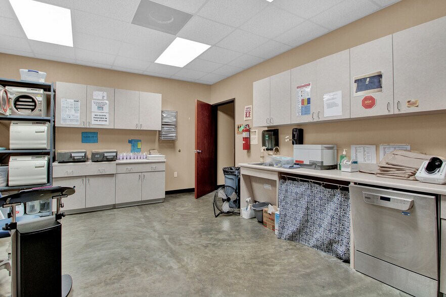 More Photos Of 23750 FM 1314 Rd, Porter Office For Sale