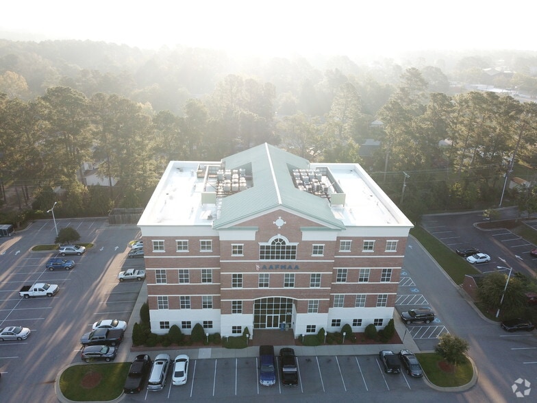 More Photos Of 639 Executive Pl, Fayetteville Medical For Lease