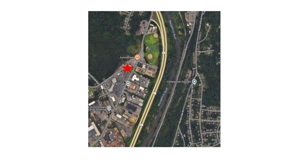 More Photos Of 24 E Aurora St, Waterbury Showroom For Sale