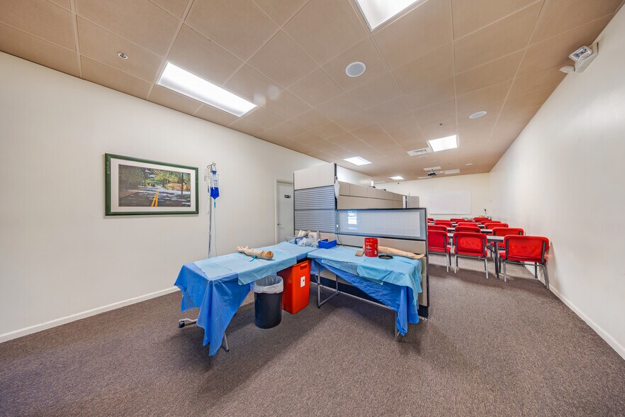 More Photos Of 2860 W State Road 84, Fort Lauderdale Office For Sale