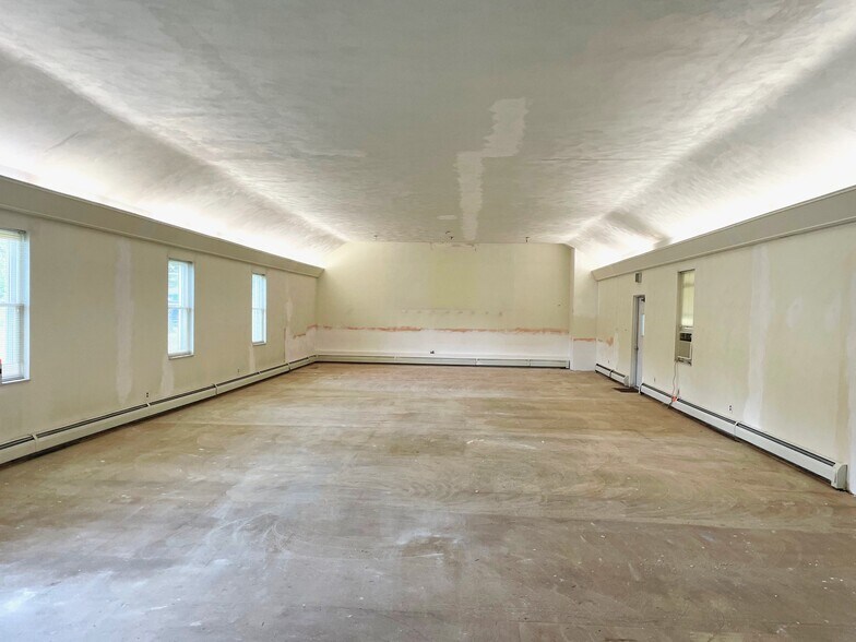 Primary Photo Of 115 Staunton St, Piqua Office For Lease