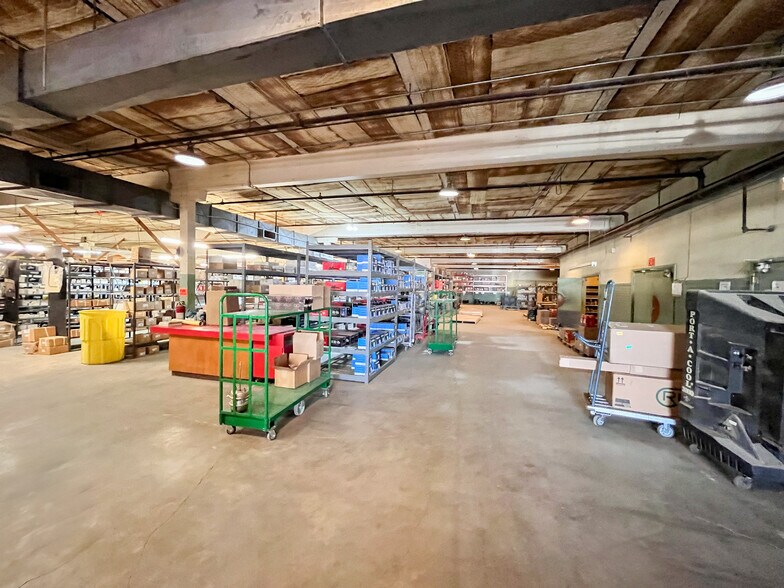 More Photos Of 3301 Bankhead Hwy, Midland Warehouse For Sale
