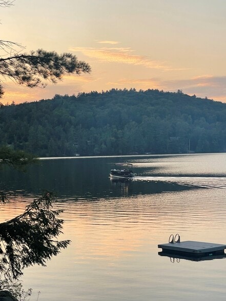 More Photos Of 477 Atateka Dr, Chestertown Hotel For Sale