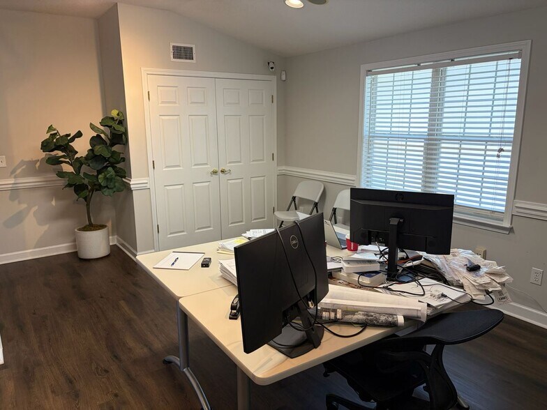 More Photos Of 7122 Beach Dr SW, Ocean Isle Beach Office For Sale