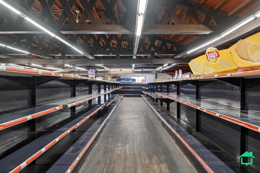 More Photos Of 12763 Ostrander Rd, Maybee Supermarket For Sale