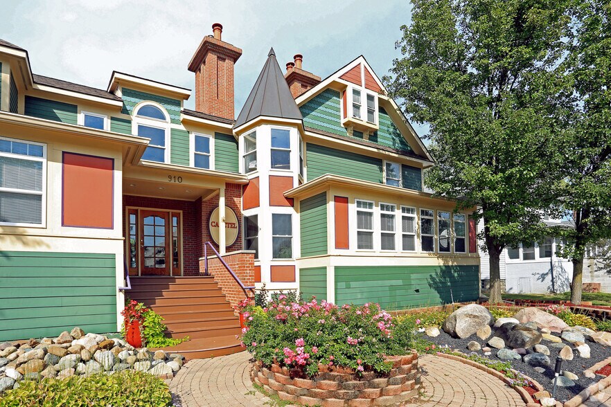 More Photos Of 910 S Washington Ave, Royal Oak Office Residential For Sale