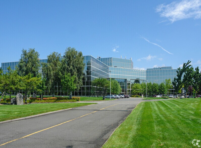 More Photos Of 2500 Westchester Ave, Purchase Office For Lease