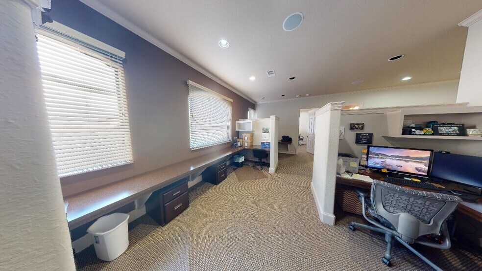 More Photos Of 5507 Louetta Rd, Spring Medical For Sale