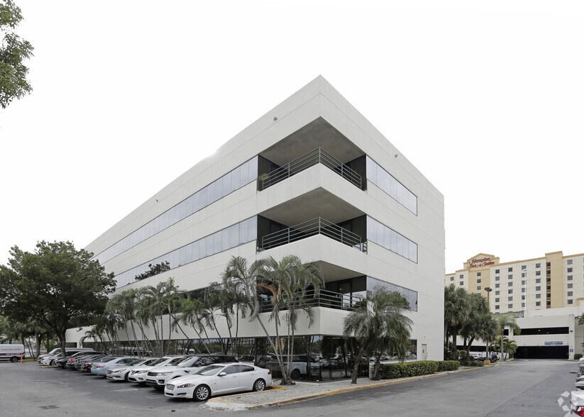More Photos Of 815 NW 57th Ave, Miami Office For Lease