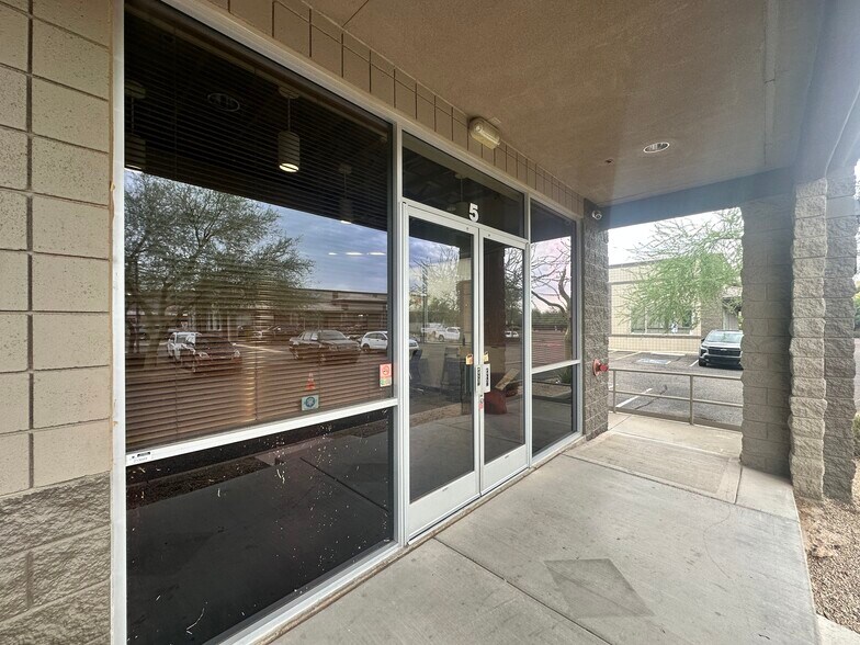 More Photos Of 21035 N Cave Creek Rd, Phoenix Storefront Retail Office For Sale
