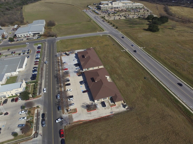 More Photos Of 1921 Corporate Dr, San Marcos Office For Lease