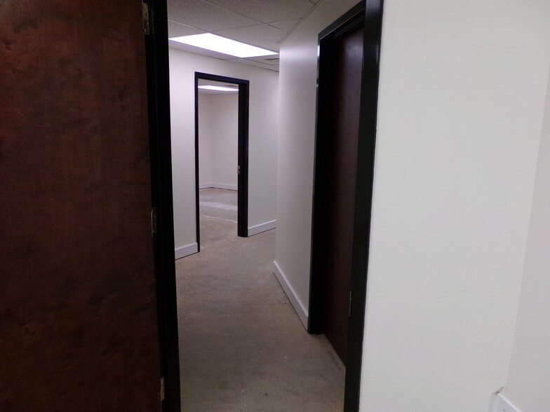 More Photos Of 401 Gilford Ave, Gilford Medical For Sale