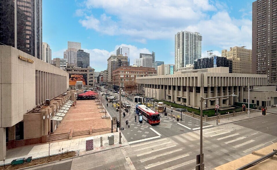 More Photos Of 1601 Arapahoe St, Denver Office For Sale