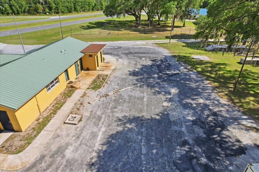 More Photos Of 18150 SE 72 Ave, Inglis Office For Sale