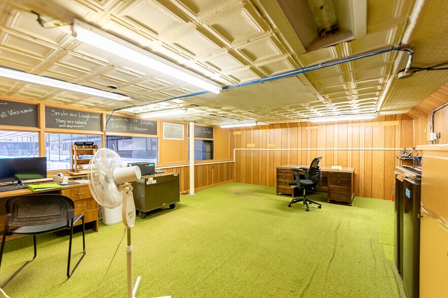 More Photos Of 815 S Main St, Stillwater Storefront Retail Office For Sale