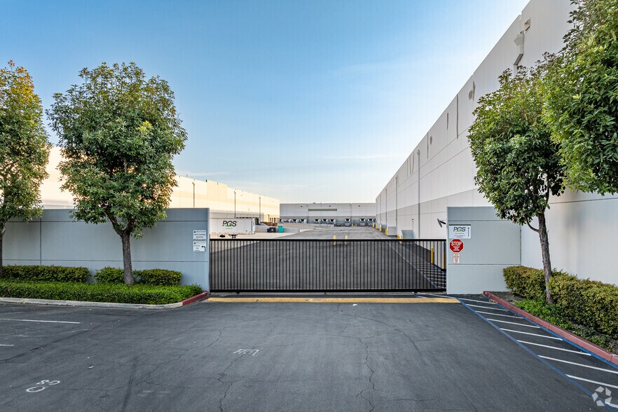 More Photos Of 8570-8610 Mercury Ln, Pico Rivera Warehouse For Lease