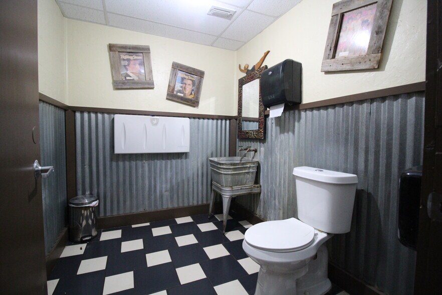 More Photos Of 700 W California St, Seymour General Retail For Sale