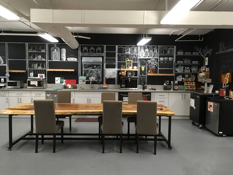 More Photos Of 1050 Queen St, Honolulu Coworking Space