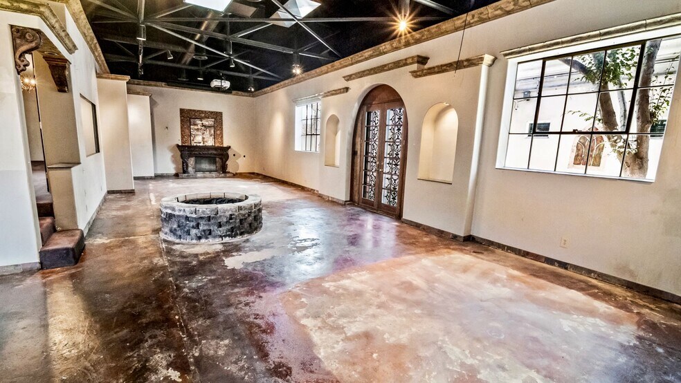 More Photos Of 4635 E Anaheim St, Long Beach Office Residential For Sale