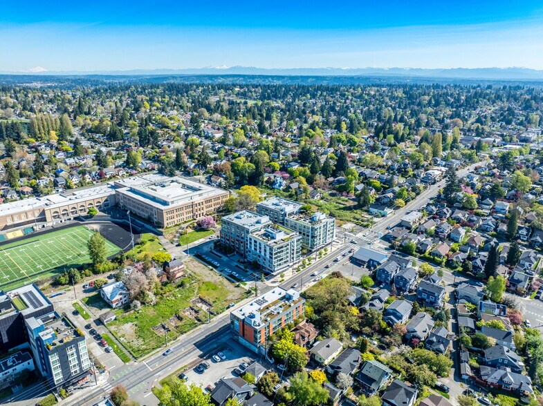 More Photos Of 1319 NE 65th St, Seattle Apartments For Sale
