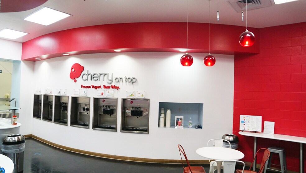 More Photos Of 1130-1150 Kuala St, Pearl City Restaurant For Lease