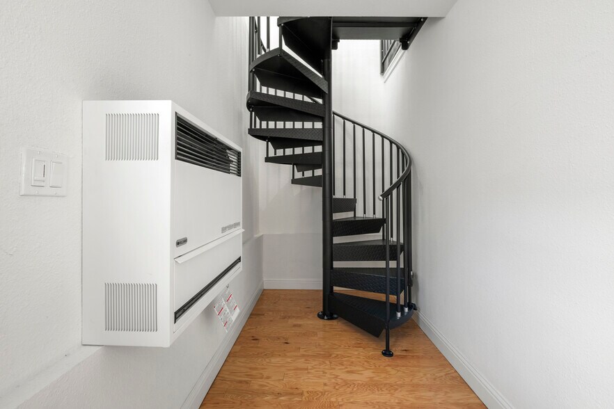 More Photos Of 1628 Tyler St, Berkeley Apartments For Sale