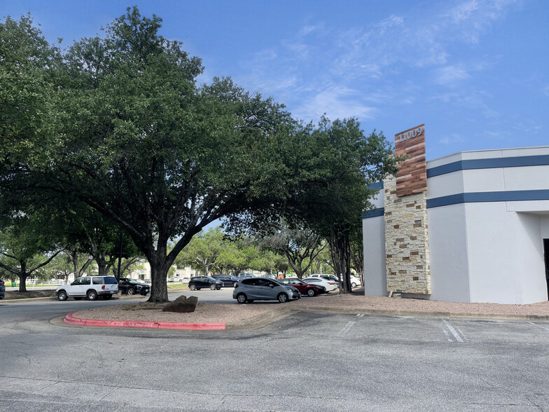 More Photos Of 1901 W Braker Ln, Austin Unknown For Lease