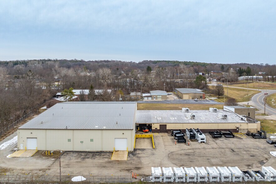 More Photos Of 200 Eagle City Rd, Springfield Warehouse For Lease