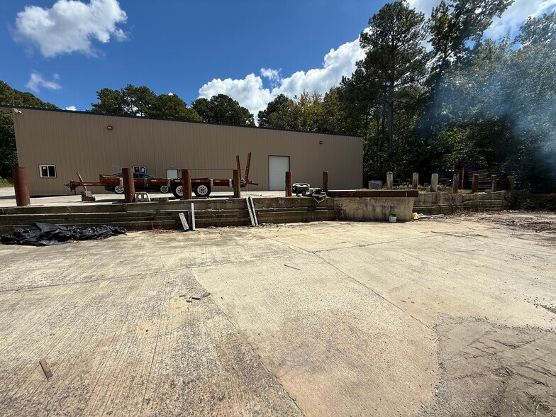 More Photos Of 2722 NC 87 S, Moncure Light Distribution For Lease