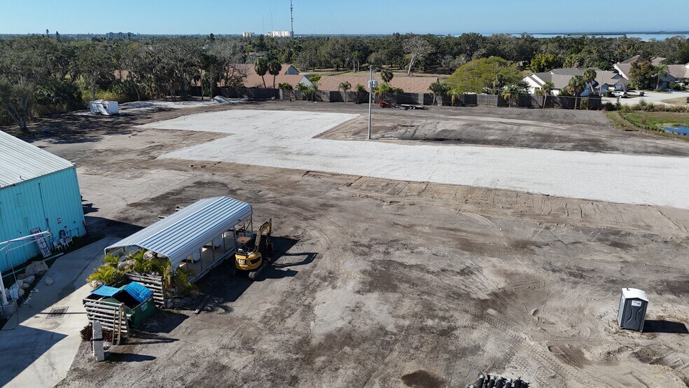 More Photos Of 3927 US Hwy 19, Palmetto Warehouse For Lease