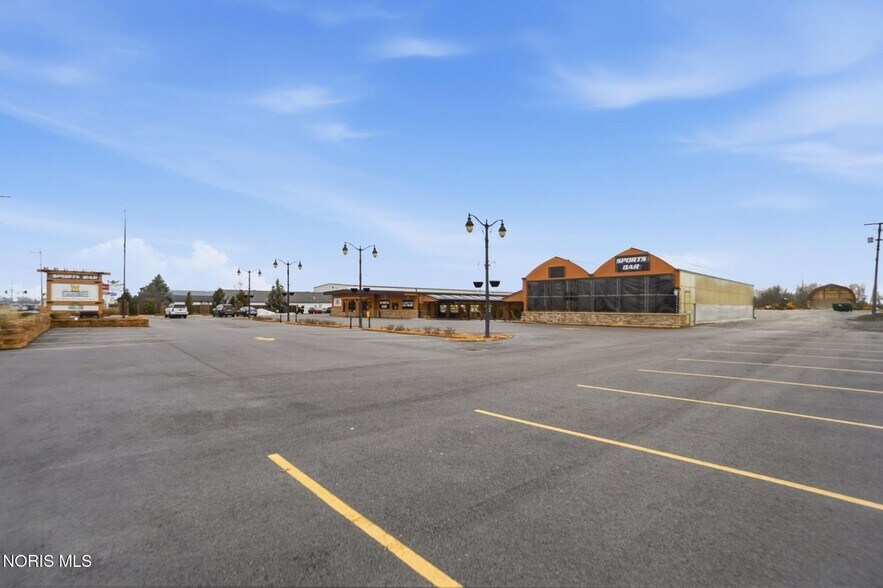 More Photos Of 2330 Bright Rd, Findlay Lodge Meeting Hall For Lease