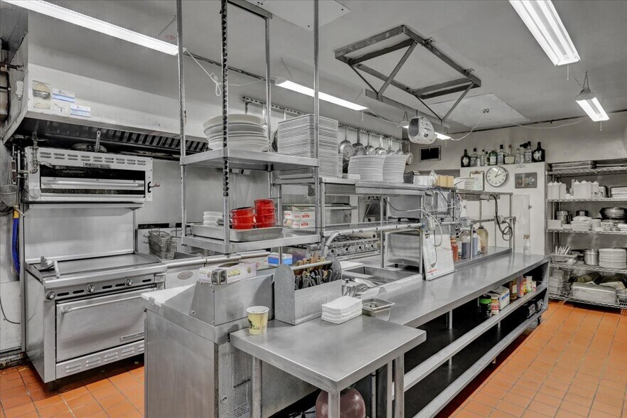 More Photos Of 655 Route 61, Orwigsburg Restaurant For Sale