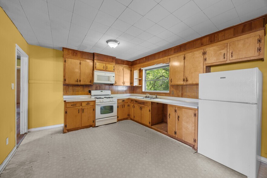 More Photos Of 1085 Old US 421, Lillington Industrial For Sale