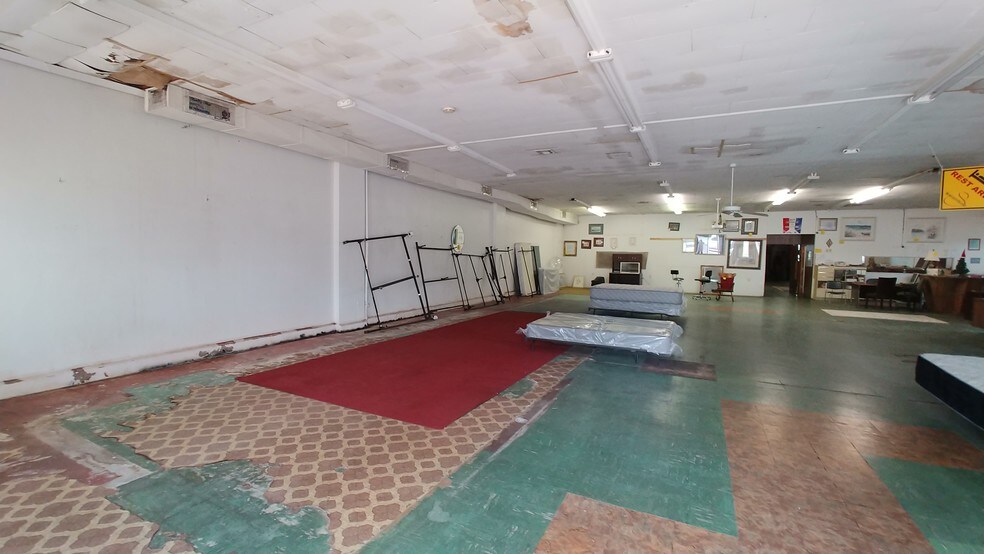 More Photos Of 1724 Bailey Ave, Jackson Freestanding For Lease