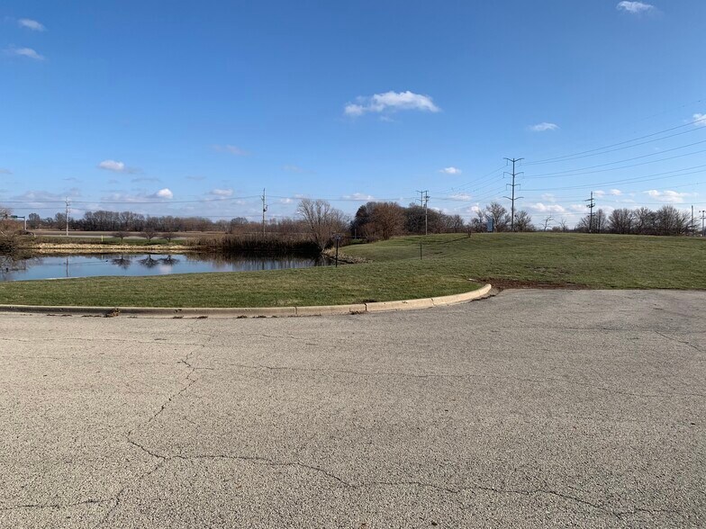 More Photos Of 1 & 2 BOOMBAH Blvd, Yorkville Land For Sale