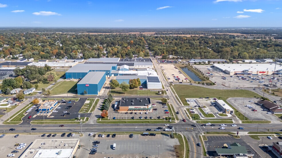 More Photos Of 950 S Centerville Rd, Sturgis Drugstore For Sale