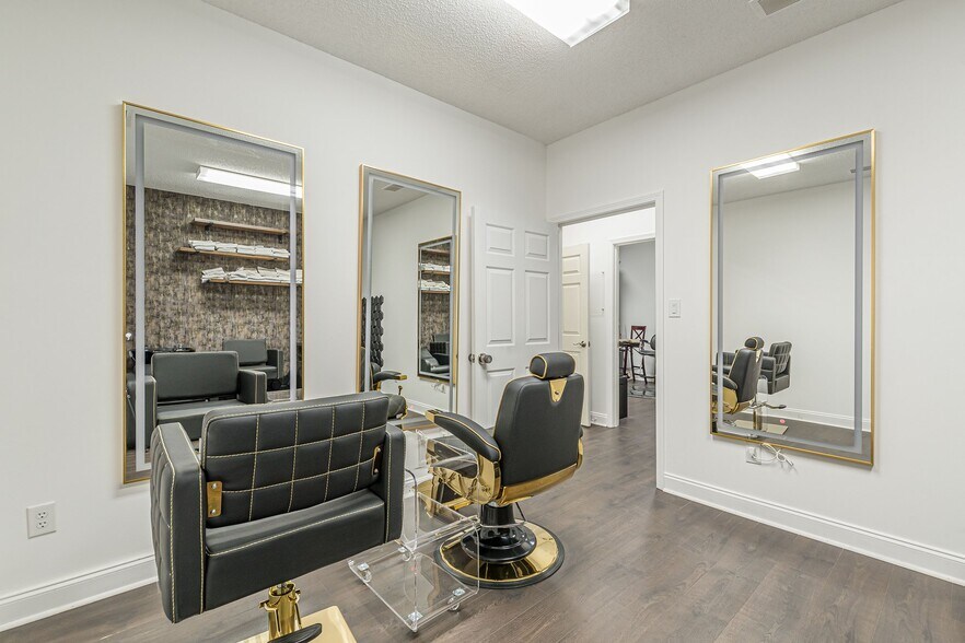 More Photos Of 500 Lanier Ave W, Fayetteville Office For Lease