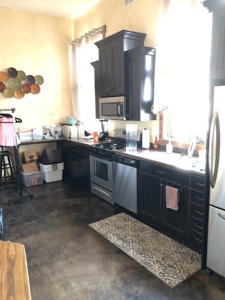 More Photos Of 786 E Division St, Park City Loft Creative Space For Lease