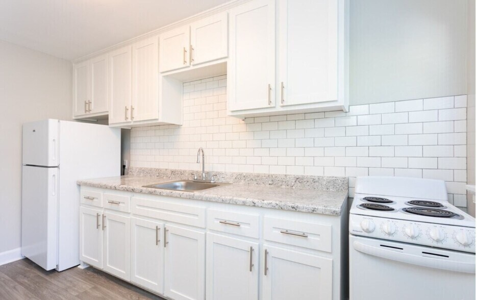 More Photos Of 1107-1117 W Rowan St, Fayetteville Apartments For Sale