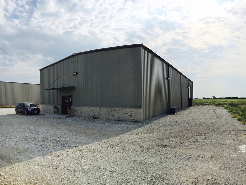 More Photos Of 5075 Tim Donald Rd, Justin Service For Lease