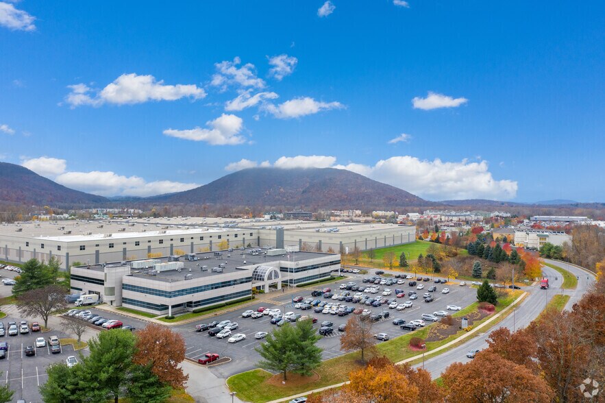 More Photos Of 60 Merritt Blvd, Fishkill Office For Lease