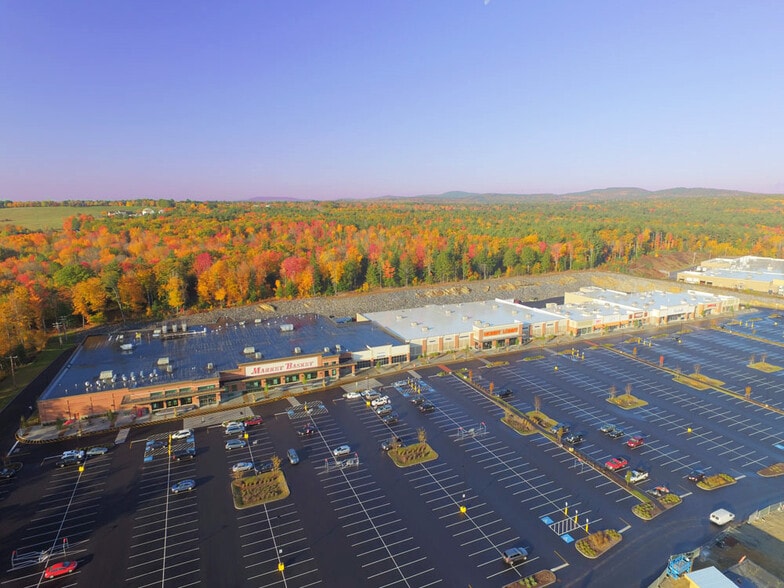 More Photos Of 92 Farmington Rd, Rochester Unknown For Lease