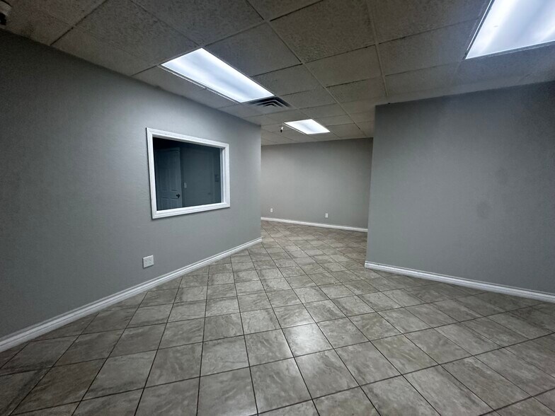 More Photos Of 4505 W Hacienda Ave, Las Vegas Light Distribution For Lease
