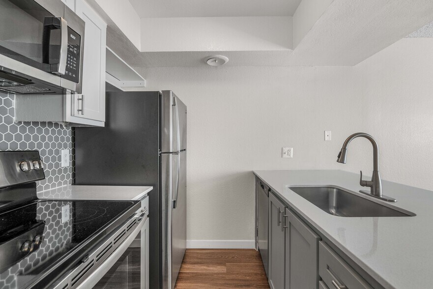 More Photos Of 1045 S San Jose St, Mesa Apartments For Sale