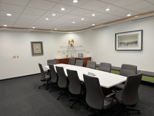 More Photos Of 11260 Chester Rd, Cincinnati Office For Lease