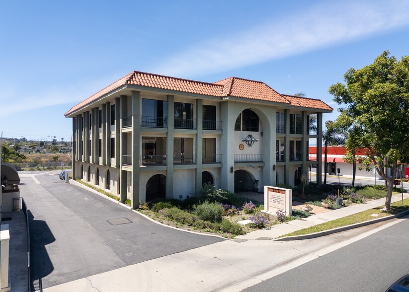 More Photos Of 23717 Hawthorne Blvd, Torrance Office For Lease