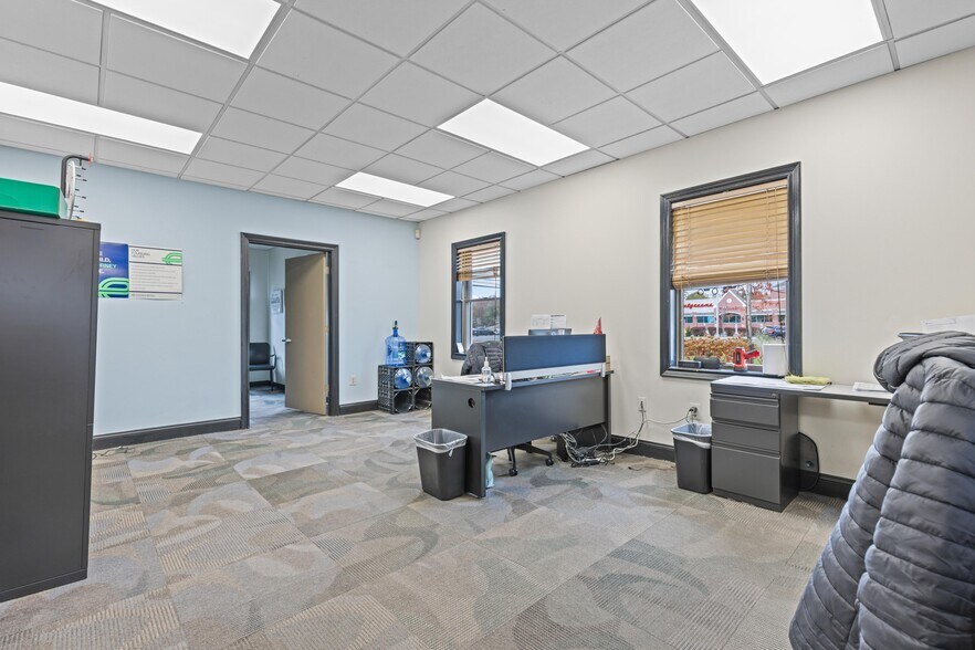 More Photos Of 393 Ramapo Valley Rd, Oakland Office Residential For Sale